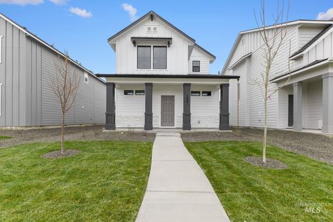 Photo of 4242 N Camp Creek Ave, Meridian, ID 83646 (MLS # 98984752)
