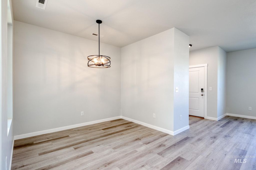 Photo of 3065 E Mossy Creek Dr, Kuna, ID 83634 (MLS # 98971471)