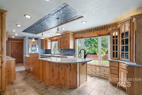 Photo of 1274 Arata Way, Ontario, OR 97914 (MLS # 98960006)