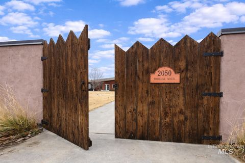 Photo of 2050 E Medicine Wheel Ln, King Hill, ID 83633 (MLS # 98974852)