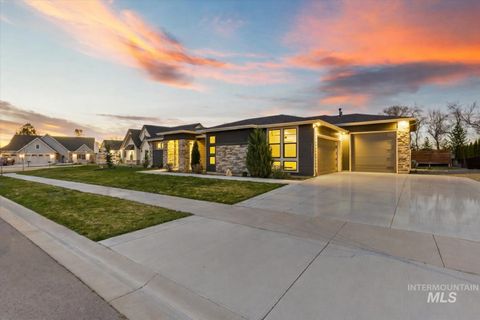 Photo of 3882 W Haverhill St, Eagle, ID 83616 (MLS # 98980141)