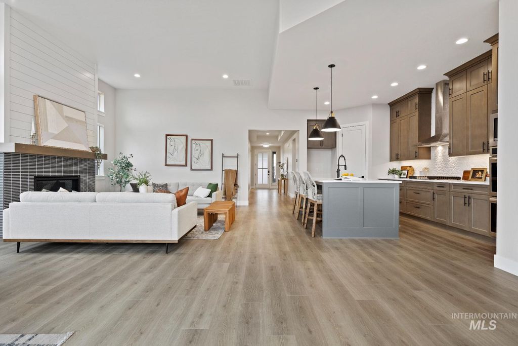 Photo of 6732 N Magic Mallard Ave #Molalla Bonus, Meridian, ID 83646 (MLS # 98967084)