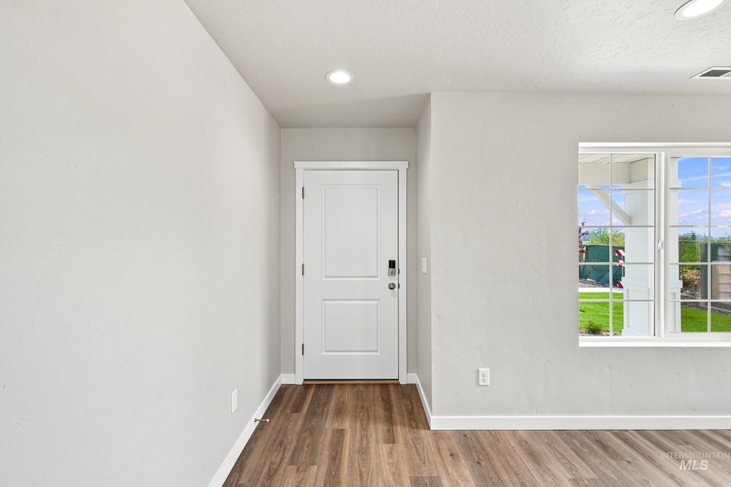 Photo of 1789 Gyrfalcon St, Middleton, ID 83644 (MLS # 99000945)