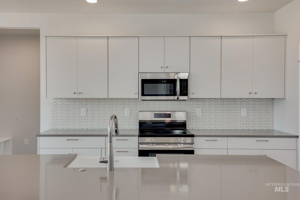 Photo of 13713 Judson St, Caldwell, ID 83607 (MLS # 98972121)