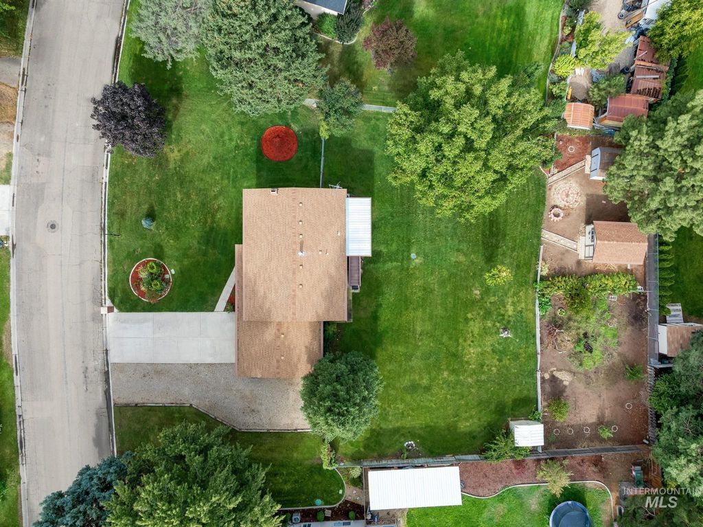Photo of 12528 W Lewis And Clark Dr, Boise, ID 83713 (MLS # 98963623)