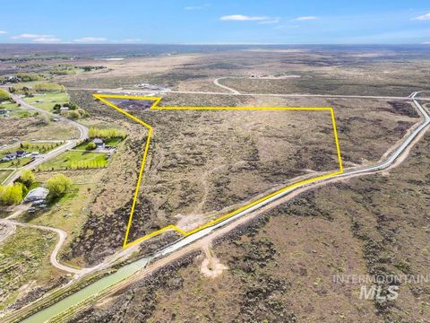 Photo of 146 N Hwy 75, Shoshone, ID 83352 (MLS # 98985588)