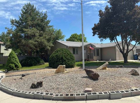 1810 Taurus Dr Nampa ID 83651