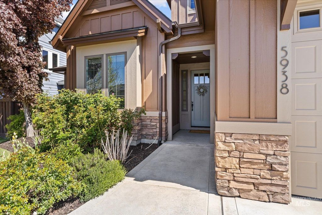 Photo of 5938 E Playwright Street, Boise, ID 83716 (MLS # 98984266)
