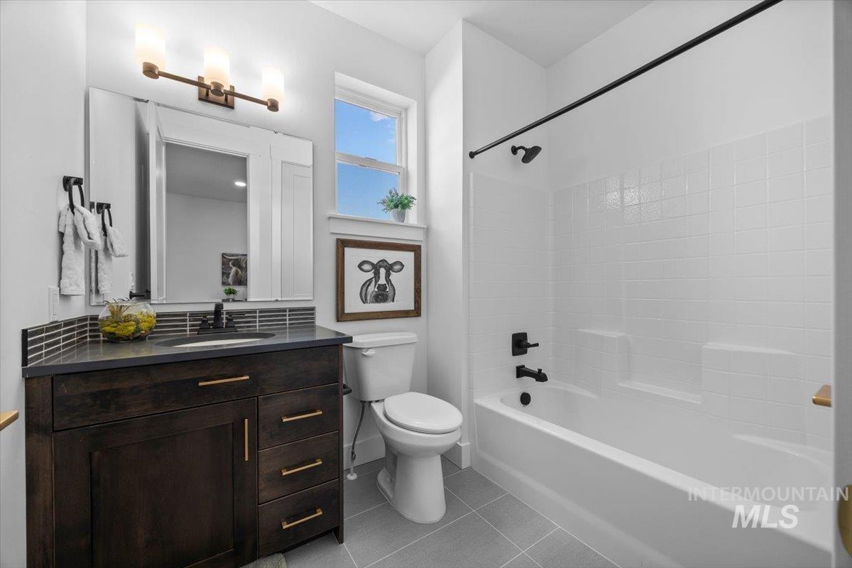 1108 E Exploration Dr