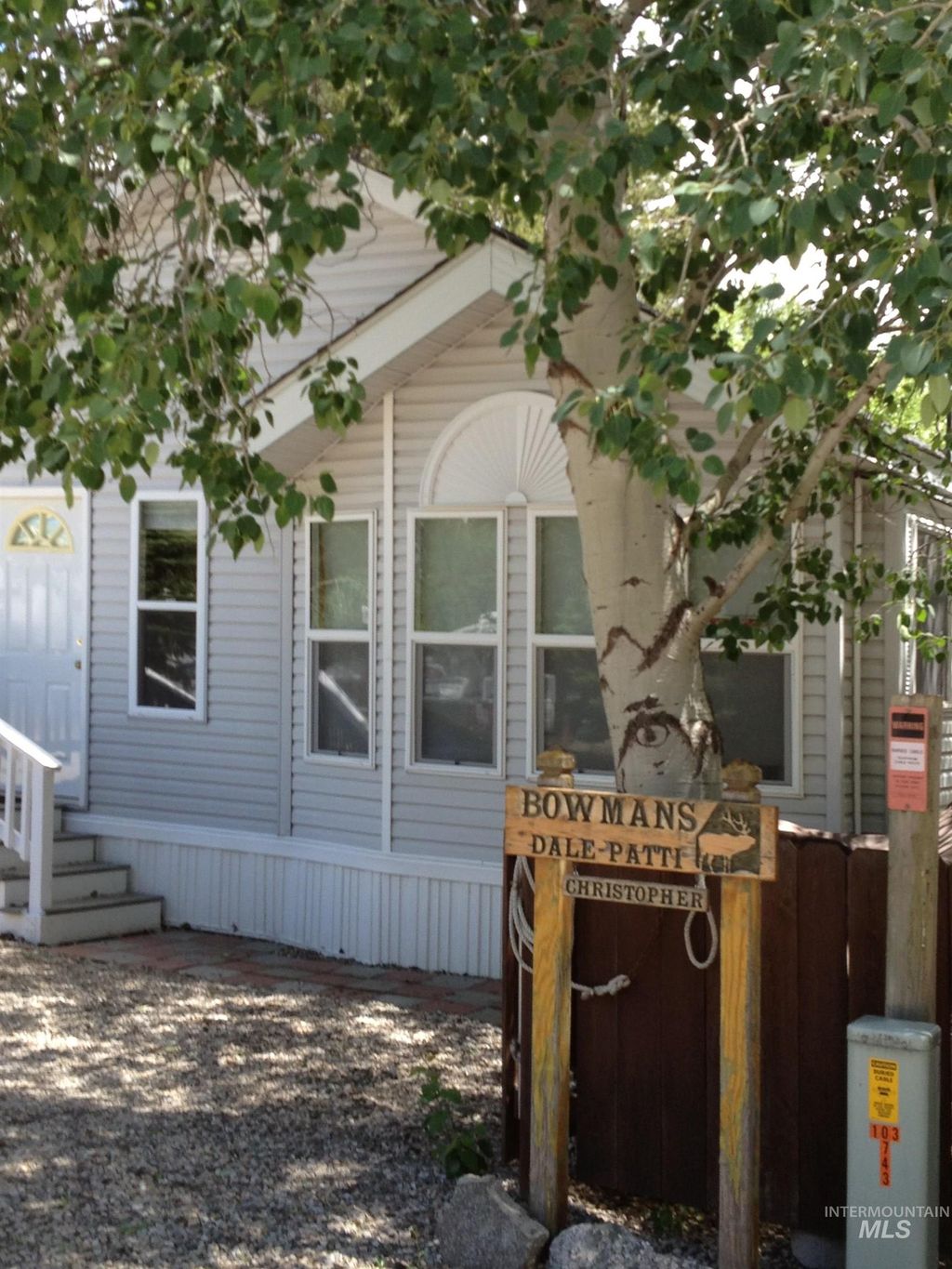 Photo of 514 E13 Sawyer St #E13, Cascade, ID 83611 (MLS # 98949162)