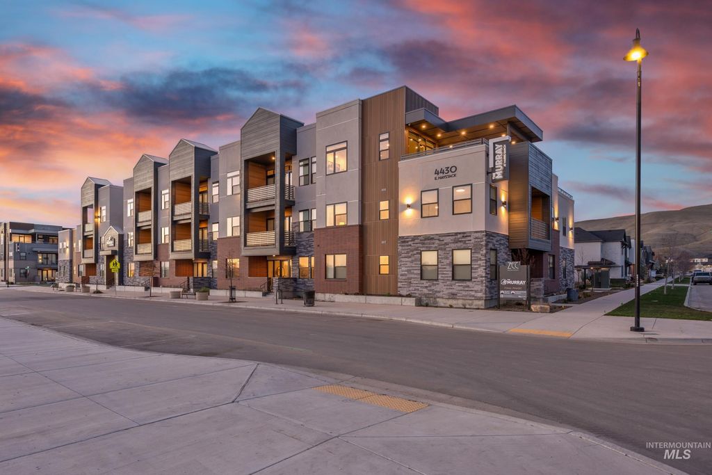 Photo of 4430 E Haystack St #109, Boise, ID 83716 (MLS # 98985154)