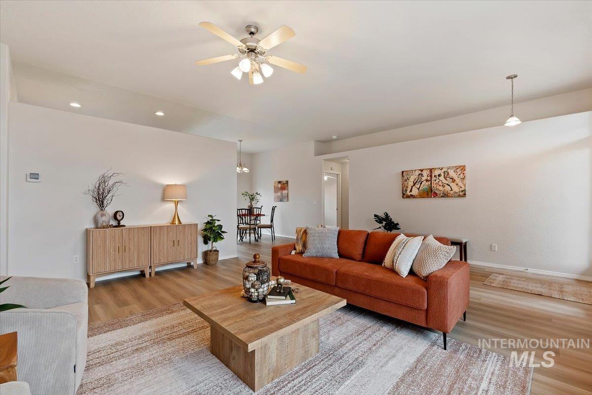 2123 E Harbour Grove Drive