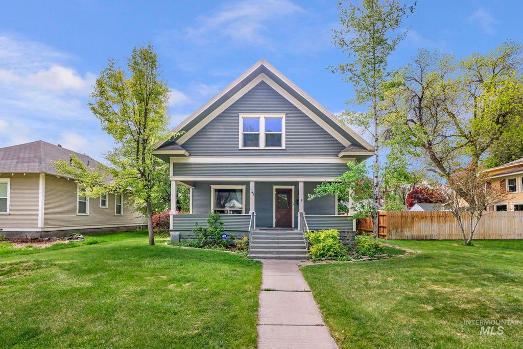 Photo of 145 9th Ave N Ave, Twin Falls, ID 83301 (MLS # 98983696)