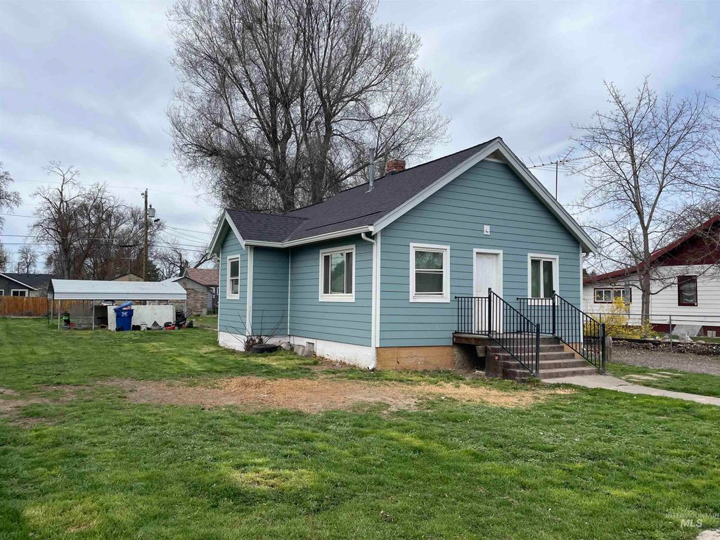 Photo of 427 N 11th Street, Payette, ID 83661 (MLS # 98979066)