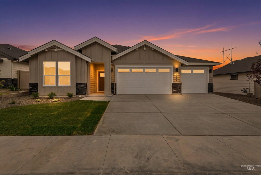 Photo of 1971 W Bittern ST, Nampa, ID 83686 (MLS # 98999795)