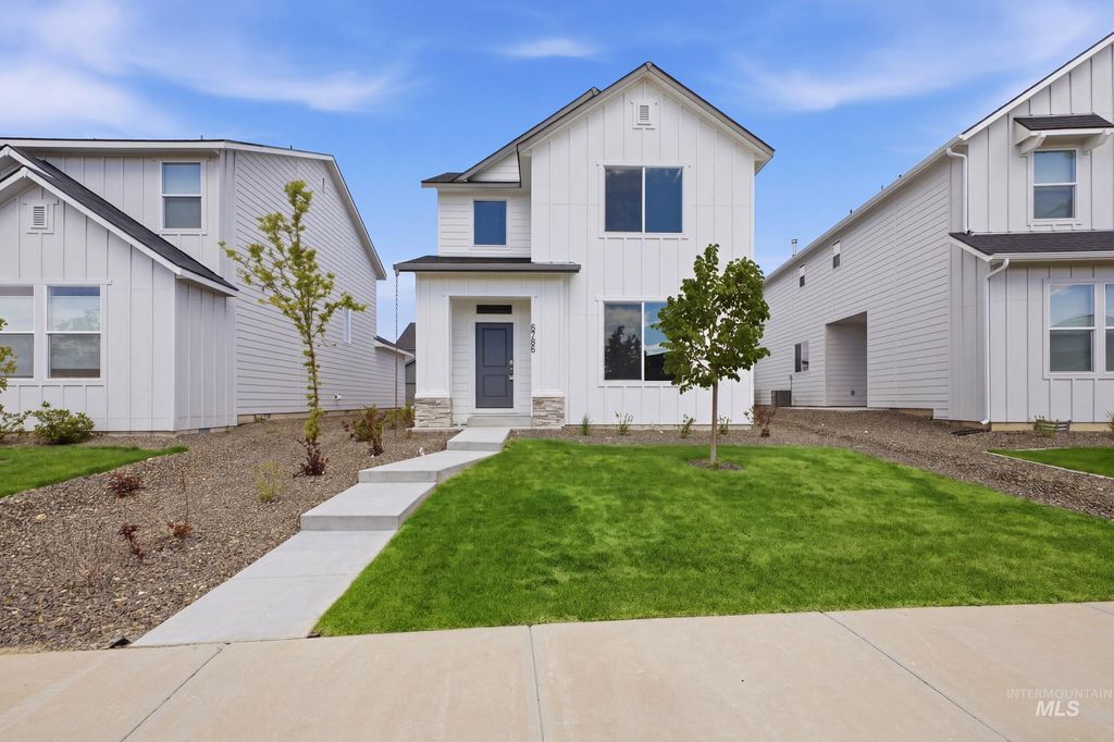 Photo of 6786 W Redwood Creek Dr, Meridian, ID 83646 (MLS # 98983679)
