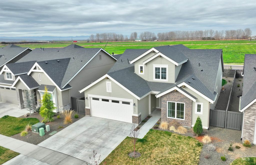 Photo of 7033 S Zenith Ave, Meridian, ID 83642 (MLS # 98979187)