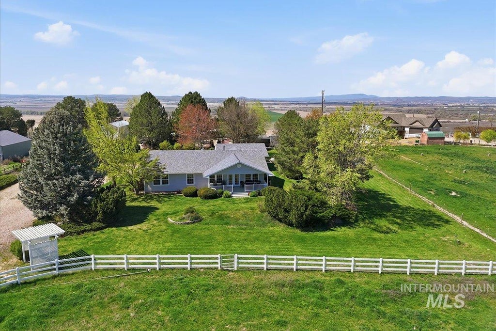 Photo of 5605 Sunset Road, Fruitland, ID 83619 (MLS # 99003759)