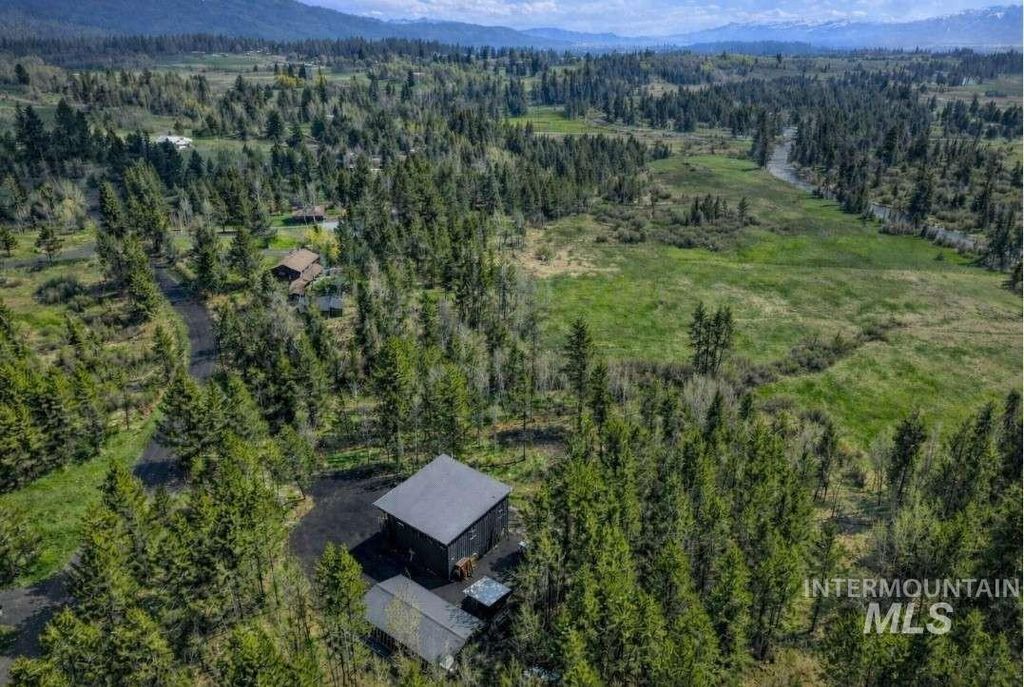 Photo of 14159 Jefferson Rd, McCall, ID 83638 (MLS # 98982804)