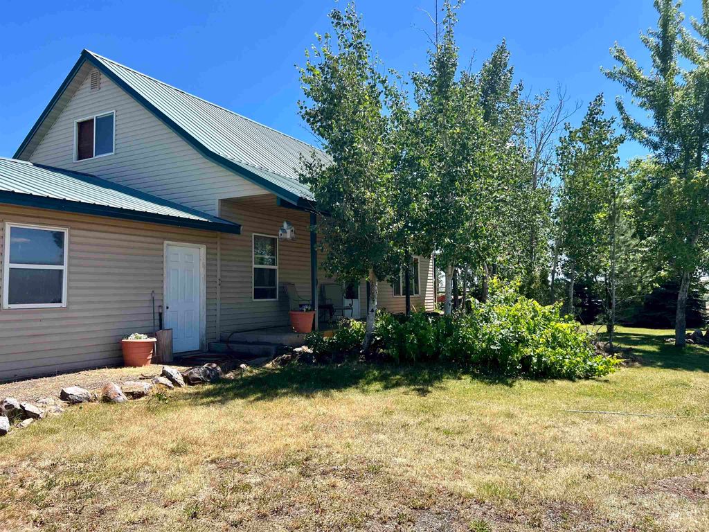 Photo of 2348 S Grays Creek Rd, Indian Valley, ID 83632 (MLS # 98916223)