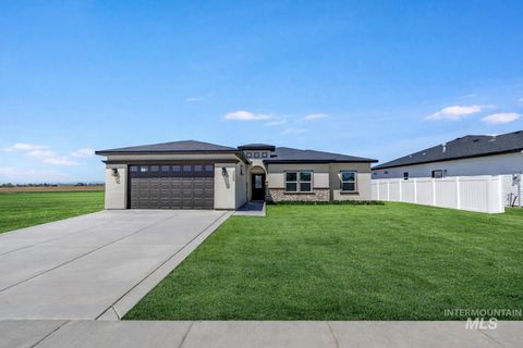 Photo of 1008 23rd Ave E, Jerome, ID 83338 (MLS # 98981498)