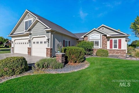 Photo of 15453 Moonstruck Dr, Caldwell, ID 83607 (MLS # 98986709)