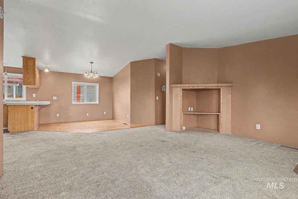 Photo of 1133 Riverview St, Lewiston, ID 83501 (MLS # 98985436)