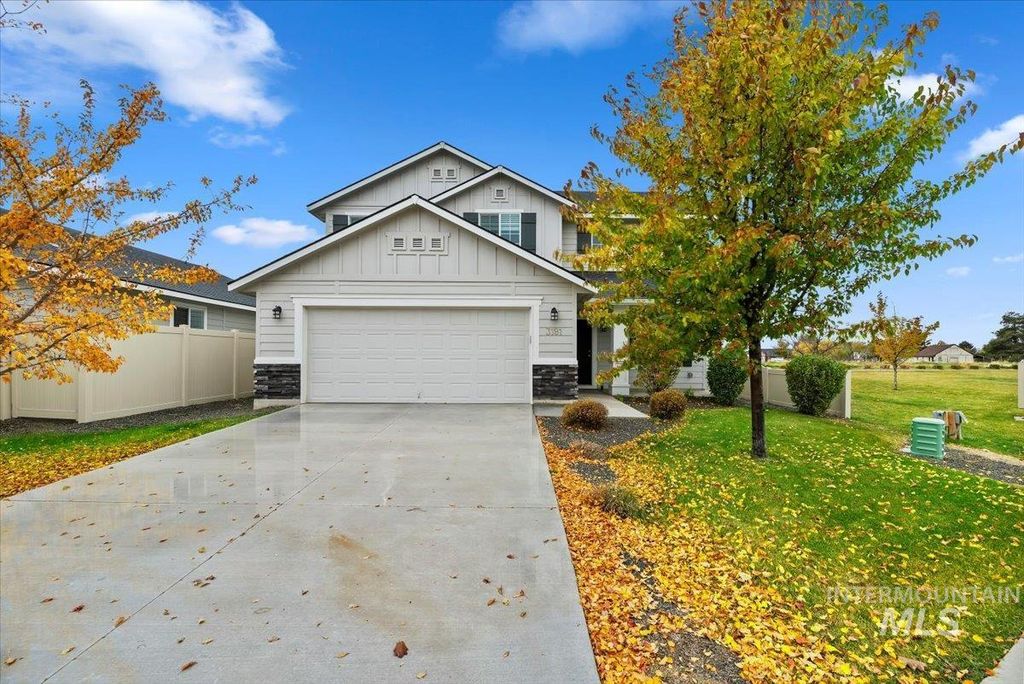 Photo of 3181 N Saratov Way, Kuna, ID 83634 (MLS # 98966815)