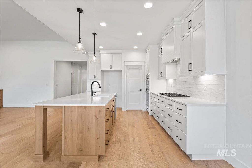 Photo of 12014 W Zamalek Ct, Kuna, ID 83634 (MLS # 98983418)