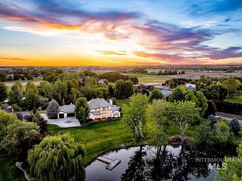 Photo of 7002 W Avignon Ln, Eagle, ID 83616 (MLS # 98990704)
