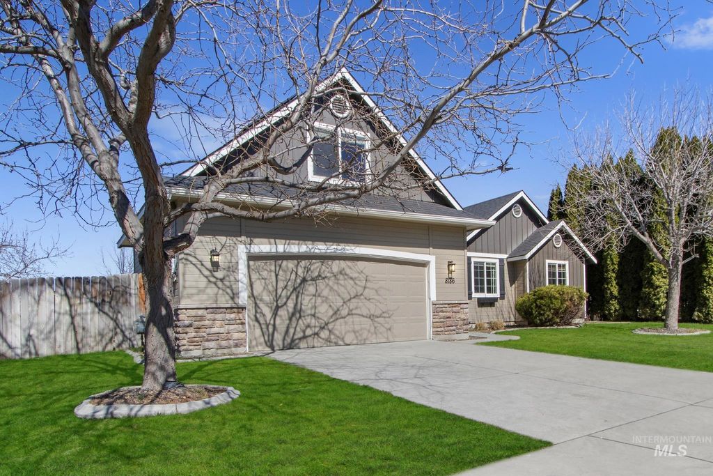Photo of 8186 Gallatin Court, Nampa, ID 83687 (MLS # 98978767)