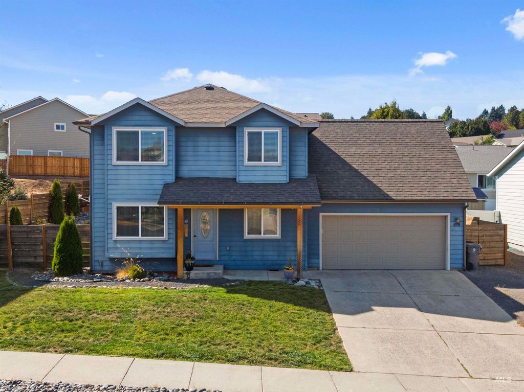 Photo of 1809 S Blaine Street, Moscow, ID 83843 (MLS # 98962810)