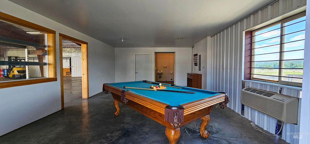 Photo of 30 S Commercial St, Cambridge, ID 83610 (MLS # 98955389)