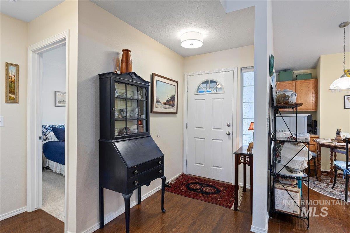 3357 W Fieldstream Ln