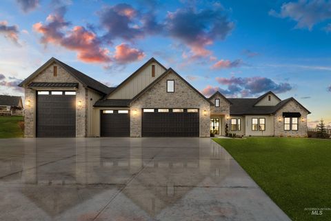 Photo of 12092 Swainsons Lane, Nampa, ID 83686 (MLS # 98979381)