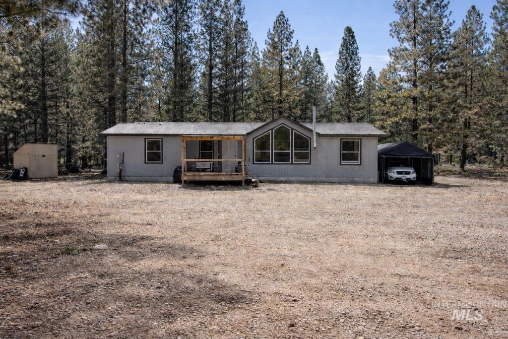 Photo of 17 Mountain Meadow Rd, Idaho City, ID 83631 (MLS # 98983968)