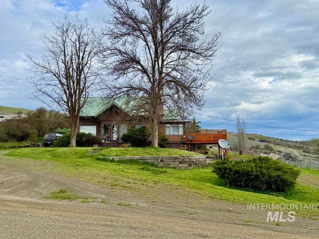 Photo of 1349 Reservation Line Road, Grangeville, ID 83530 (MLS # 98985830)