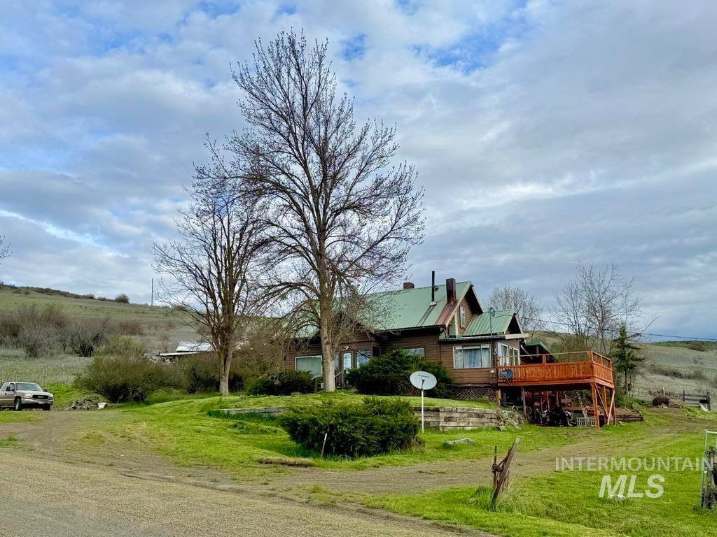 Photo of 1349 Reservation Line Road, Grangeville, ID 83530 (MLS # 98985830)