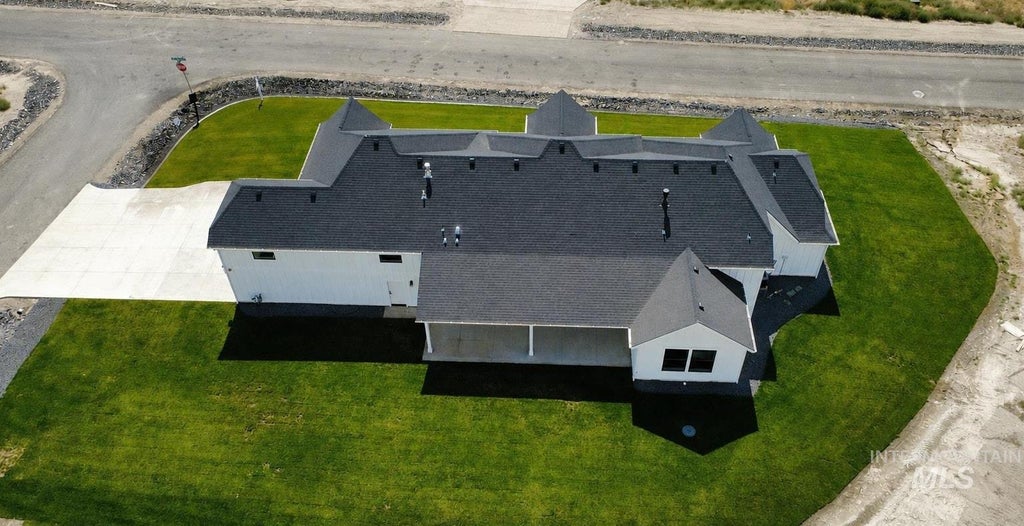 Photo of 17244 Triple Crown Pl, Caldwell, ID 83607 (MLS # 99002984)