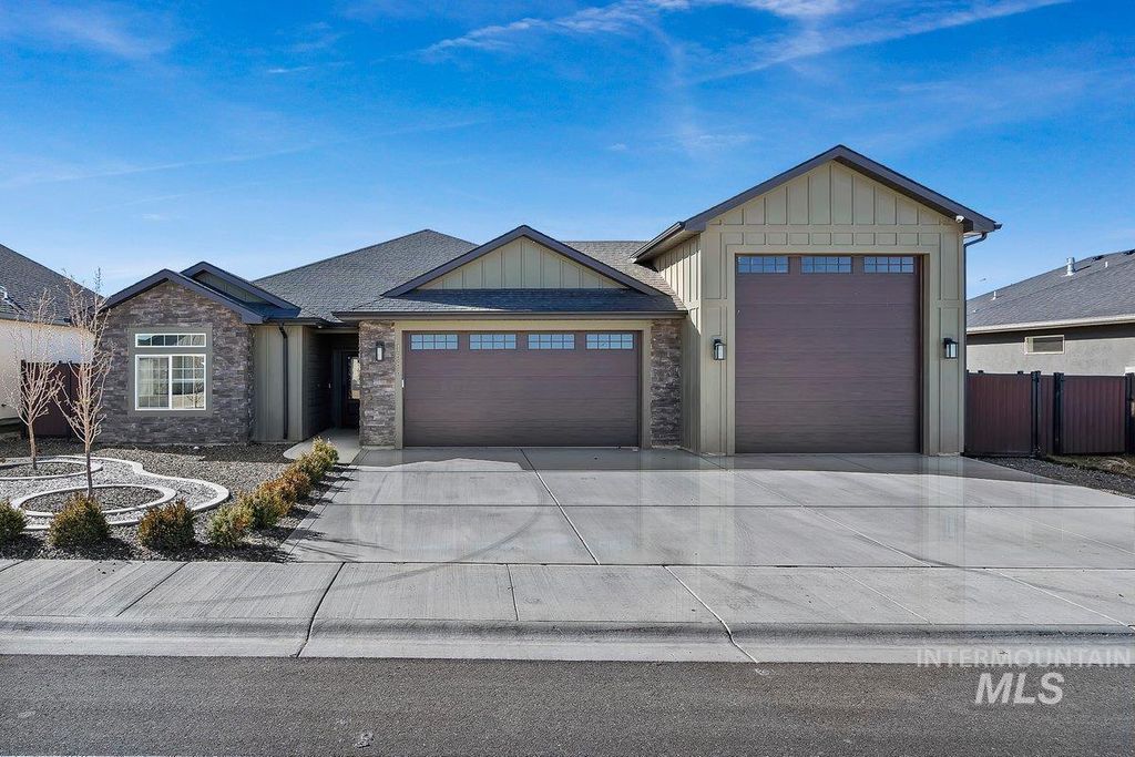 Photo of 1583 Lagoon Lane, Twin Falls, ID 83301 (MLS # 98979226)