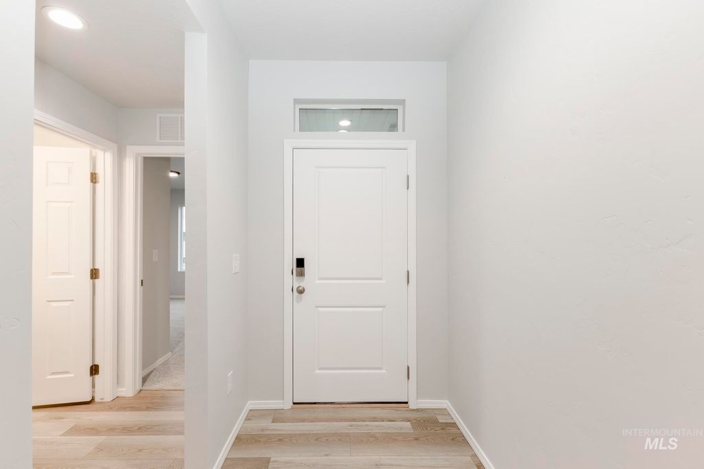 Photo of 7280 S Menzingers Ave, Meridian, ID 83642 (MLS # 98971473)