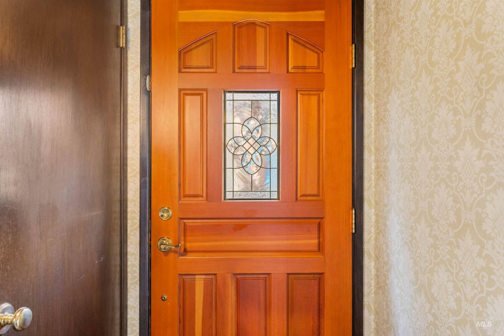 Photo of 1009 E Strawberry Lane, Boise, ID 83712 (MLS # 98969632)