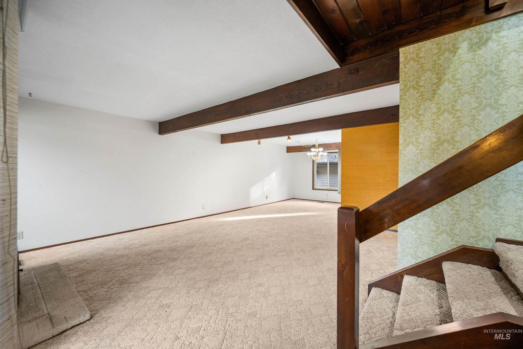 Photo of 1009 E Strawberry Lane, Boise, ID 83712 (MLS # 98969632)