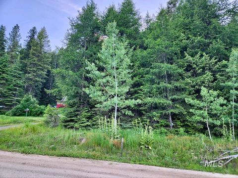 Photo of 1457 West Mountain Road, Donnelly, ID 83615 (MLS # 98949426)