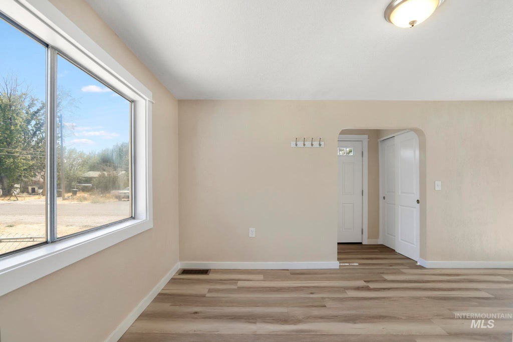 Photo of 234 13th Ave W AVE, Gooding, ID 83300 (MLS # 98999290)