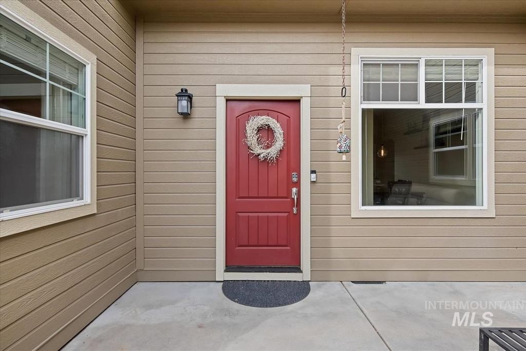 Photo of 191 S Spring Lake Way, Star, ID 83669 (MLS # 98979428)