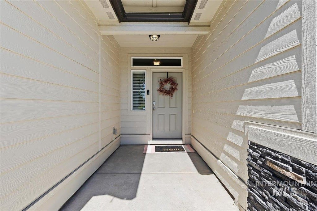 Photo of 13288 Trenton Ct, Caldwell, ID 83607 (MLS # 98999408)