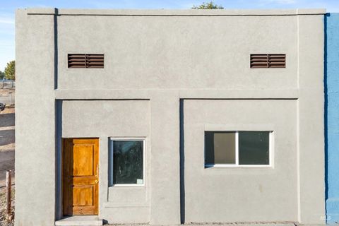 Photo of 105 E Idaho St, Paul, ID 83350 (MLS # 98929553)