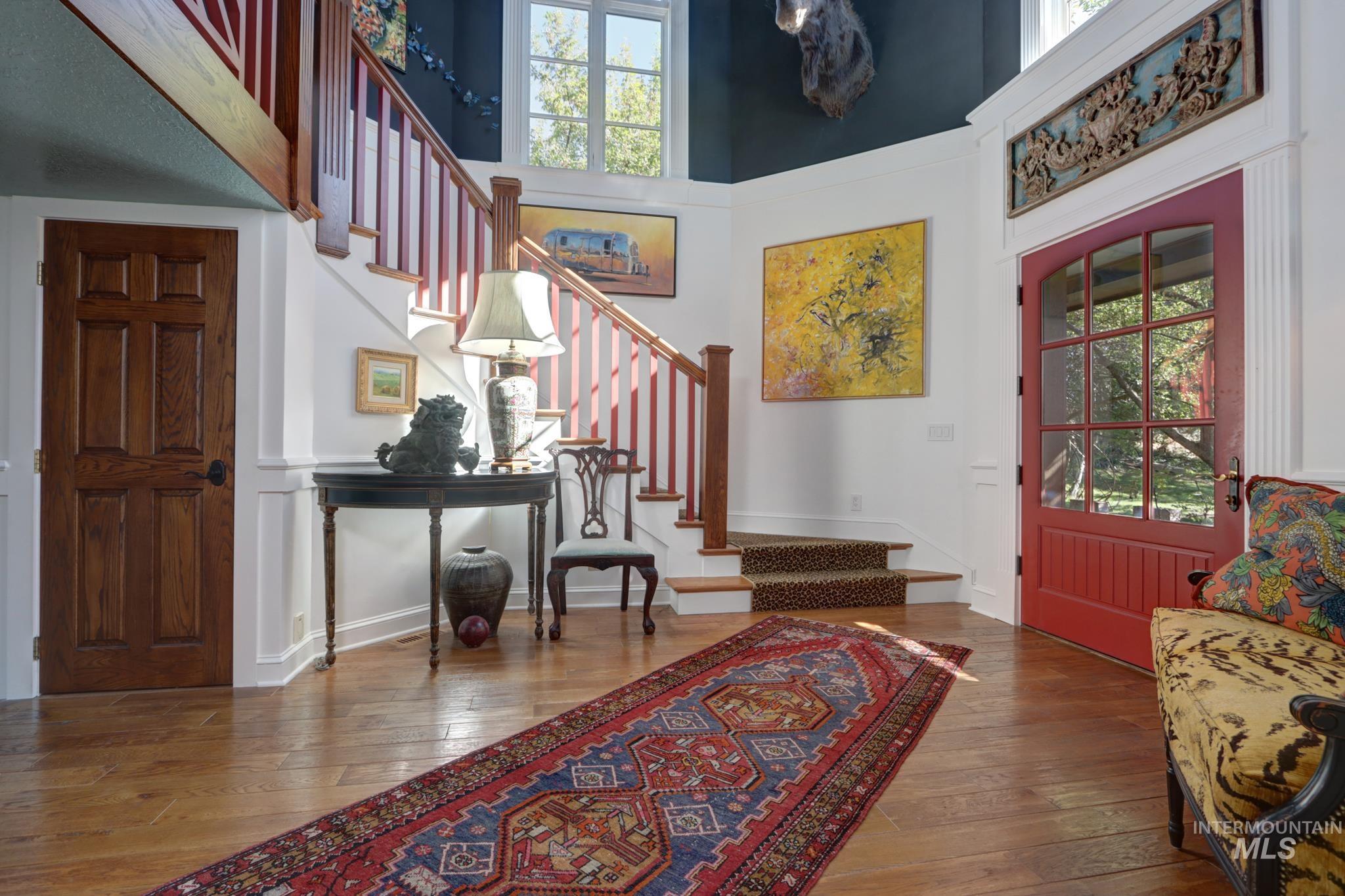 388 W Knob Hill Ct