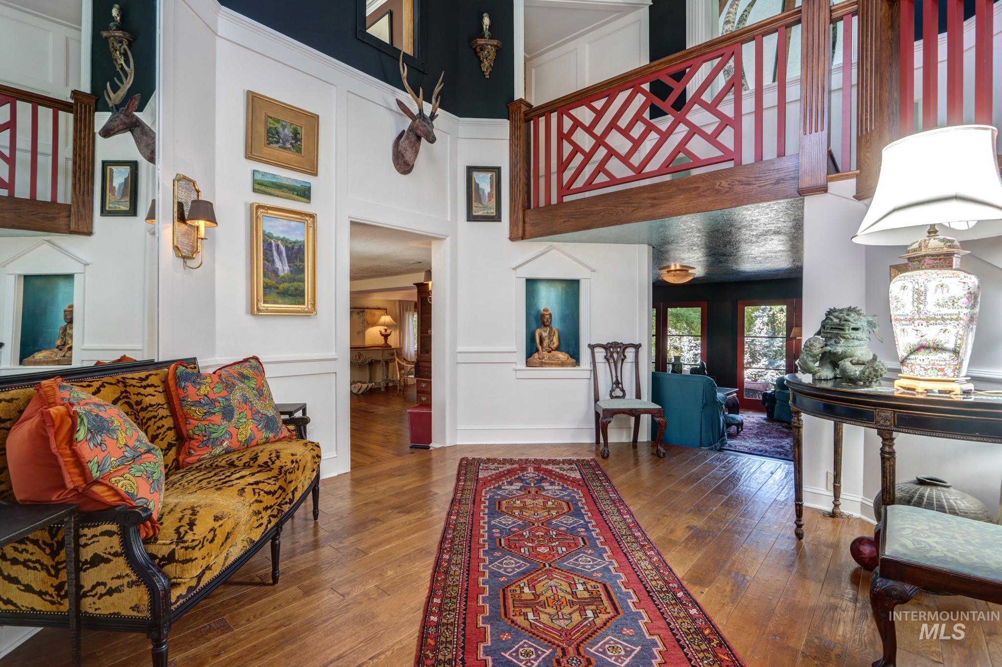 388 W Knob Hill Ct